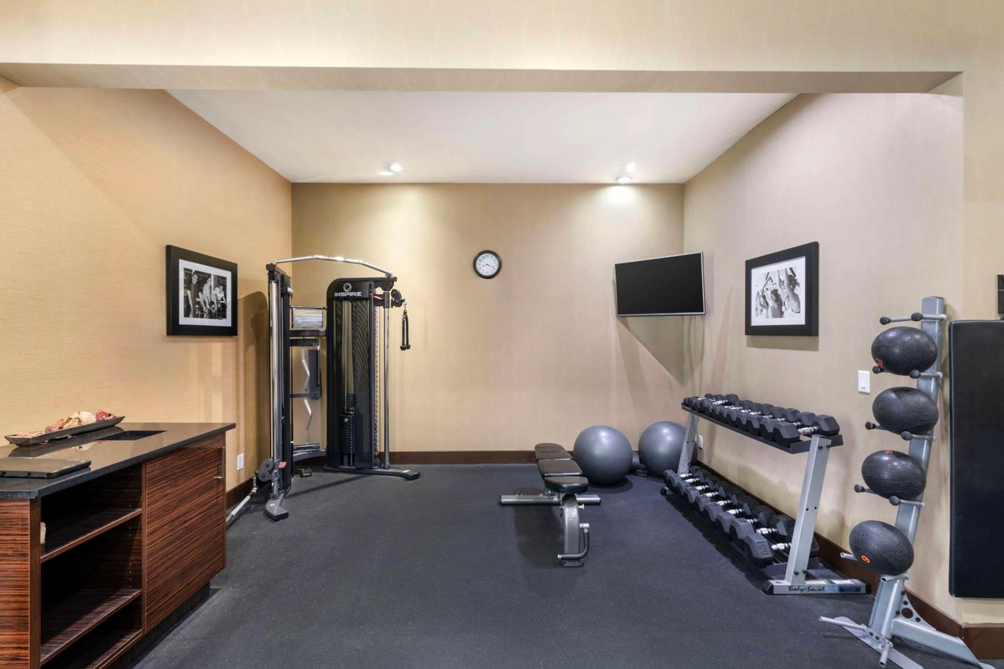 Western Pacific Hotel 3*
