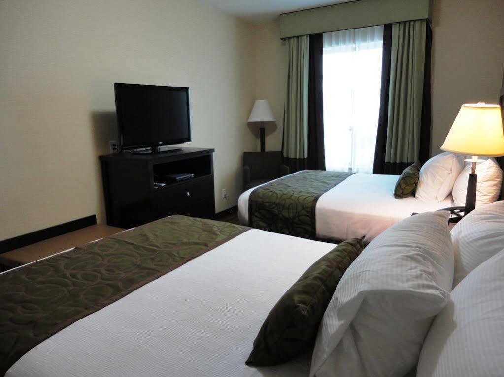 Western Pacific 3*
